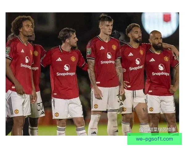 齐尔克泽加盟曼联引发锋线重组期待年轻中锋点燃老特拉福德未来希望